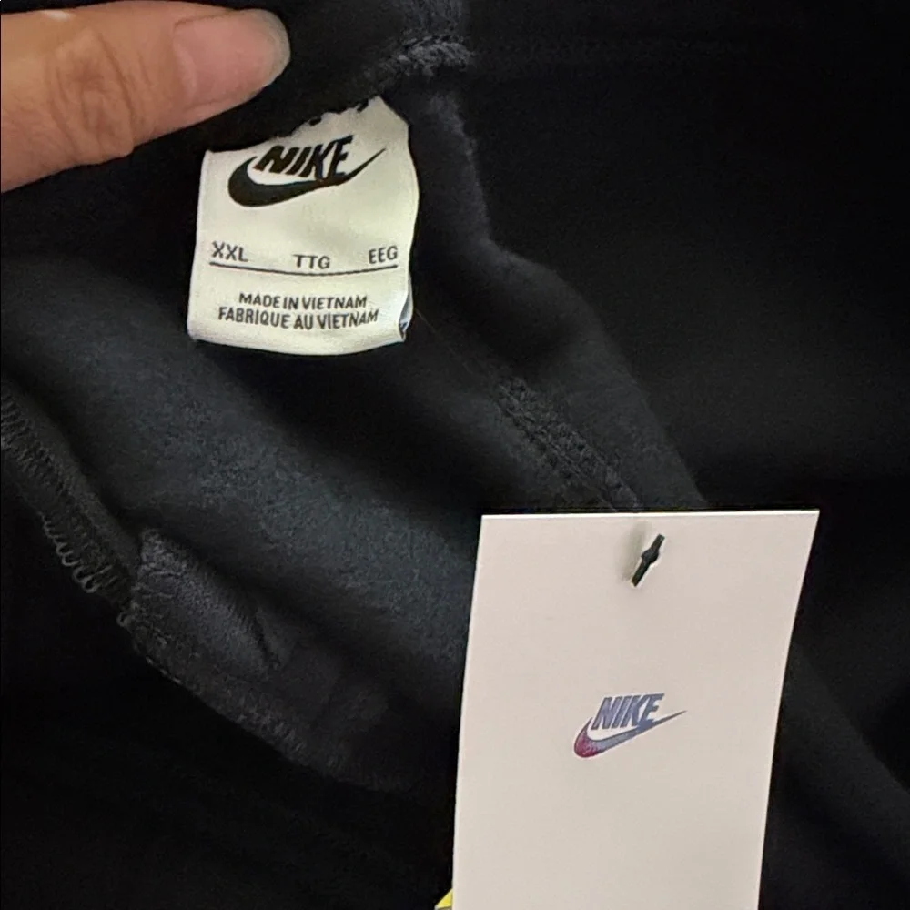NWT Nike Black Sweatpants with Logo size XXL